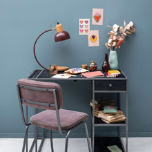 Charger l'image dans la galerie, Vase vert pâle strié Abstract