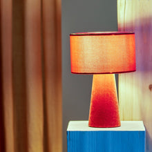 Charger l'image dans la galerie, Lampe de table, Rouge