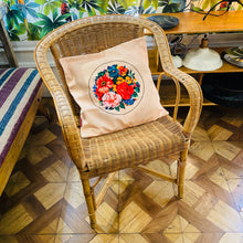 Charger l'image dans la galerie, Fauteuil vintage en rotin