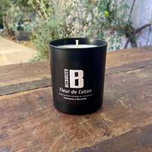 Charger l'image dans la galerie, Bougie Artisanale 230g - Fleur de coton