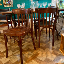 Charger l'image dans la galerie, Chaise de Bistro Vintage en Bois