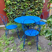 Charger l'image dans la galerie, Ensemble table ronde et chaises de jardin vintage en métal
