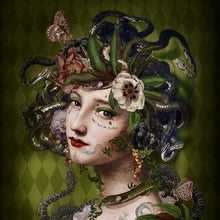 Charger l'image dans la galerie, MEDUSA - Tenture murale en velours – 77 × 137 cm