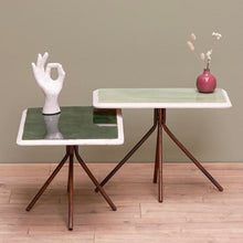 Charger l'image dans la galerie, Tables vertes bois laqué Rêverie