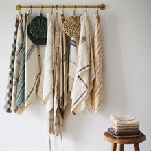 Charger l'image dans la galerie, TORCHON DE CUISINE A RAYURES