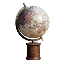 Charger l'image dans la galerie, Mappemonde sur cylindre bois foncé