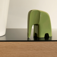 Charger l'image dans la galerie, Eléphant en porcelaine
