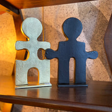 Charger l&#39;image dans la galerie, Sculpture couple puzzle noir &amp; doré
