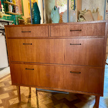 Charger l'image dans la galerie, Meuble à chaussures vintage en teck
