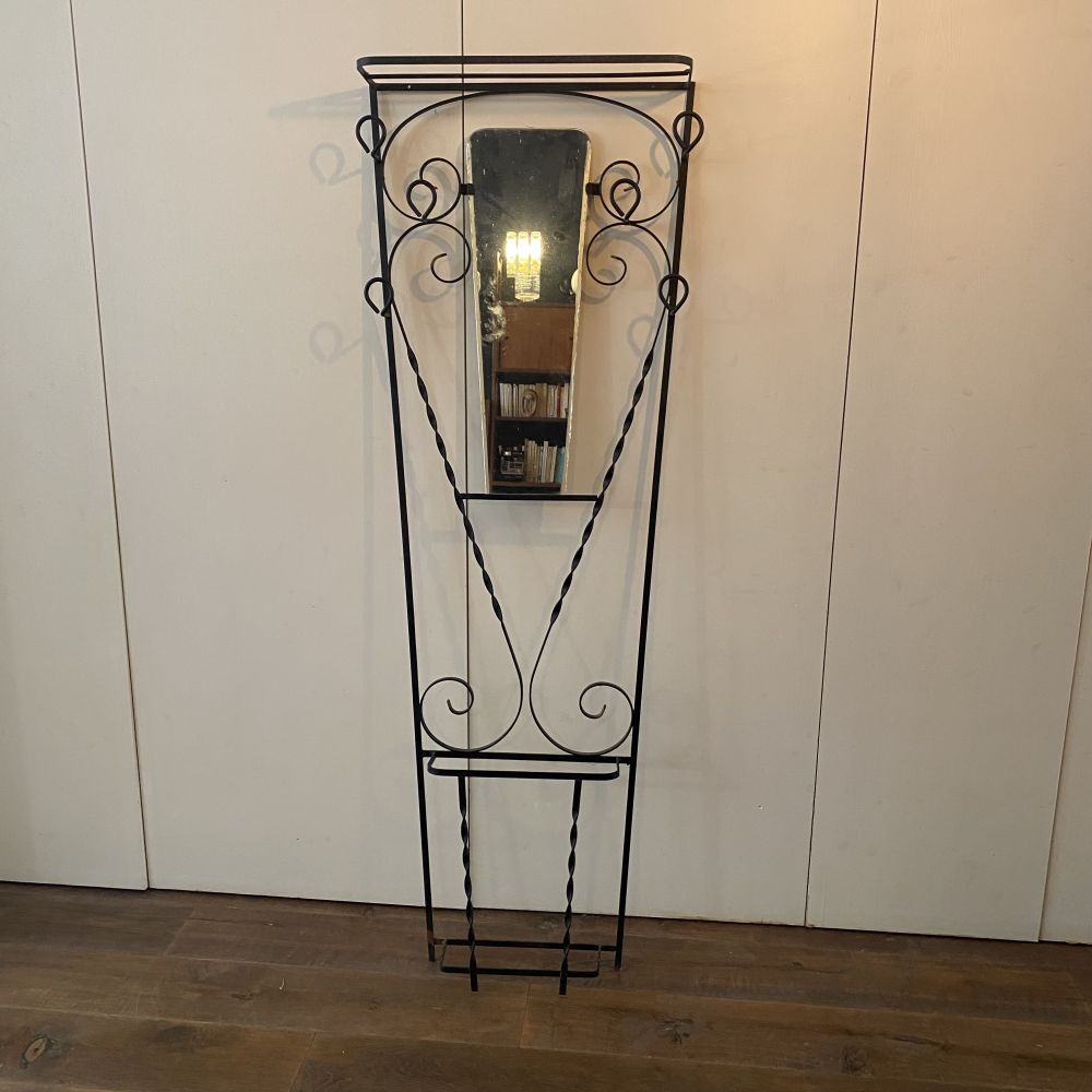 Porte-manteaux mural en fer forgé