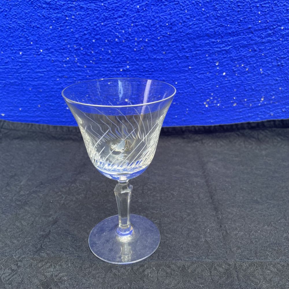 Lot de 7 verres à vin blanc 50'