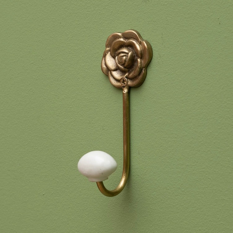 Crochet motif rose métal doré et céramique